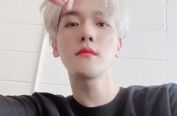 伯贤入伍2个月 纪念日突更新动态粉丝感动