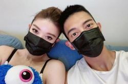 许维恩上山祭拜17年前旧爱 曾发誓下辈子都要做夫妻