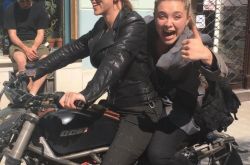 二代黑寡妇被笑腿太粗 霸气回应逼我减肥就不演