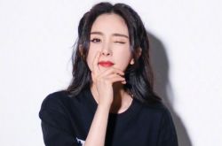 杨幂发际线高危 杨幂掉发了吗？