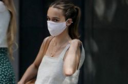 权游龙妈Emilia Clarke暴瘦 差点认不出她