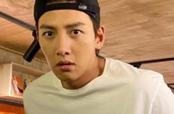 池昌旭爆确诊新冠 经纪公司证实剧组停工