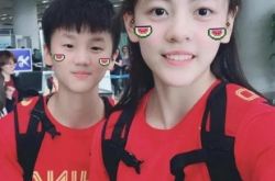 杨舒予是直的吗 高颜值帅脸掰弯走红