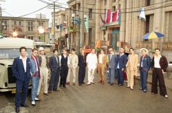 AKIRA庆团体出道20周年 TAKAHIRO舞台迷路靠团员解围