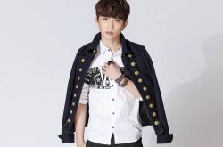 邱锋泽挺过情伤？七夕前夕推新作歌词扎心