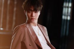 陈立农秒变胡渣大叔 啤酒肚完全认不出