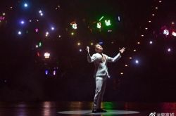 郭富城《对你爱不完》红31年 第一代神曲