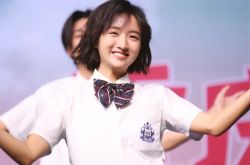 港星柏安妮女儿许恩怡出道 拿下日本新人奖获肯定