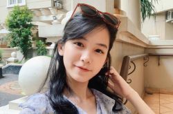 Leanna Leonard撞脸允儿曝红 超狂背景男友是谁