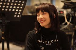 张韶涵吃坏肚子严重脱水 忍痛开唱曝后台辛酸