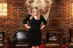 胖艾美狂暴甩肉35公斤 新年再晒美照惊艳粉丝