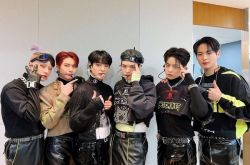 男团VICTON带新专辑回归 音乐节目结尾全员吃虾堡