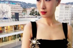 刘敏涛撞脸马伊俐,网友热讨两人是姐妹