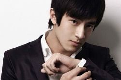 林更新和唐人闹翻对薄公堂,林更新自立门户发展如日中天