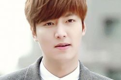 李敏镐出演的电影有哪些,现实生活中也曾陷三角恋