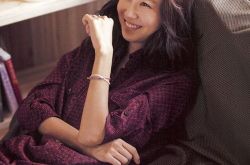 孔孝真高挑身材羡煞众人,近几年来孝真欧尼发展动向