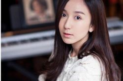 娄艺潇简介曝光,经典美照独家盘点