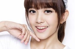 曝冯欣妤的身高,纪欣妤的经历和作品