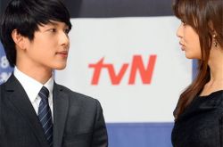 姜素拉林时完举止亲密,张翰曾称郑爽为小仙女