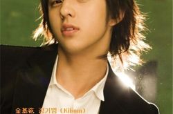 金起范成为男子组合Super Junior组员,金起范被SM公司雪藏