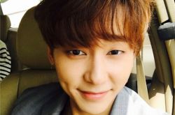 金圣柱帅气十足,金圣柱人气高涨