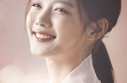 金裕贞事业介绍,11岁挑战吻戏