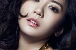 贾静雯的坎坷感情路,演技出色的实力派干将