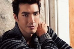 锦荣与女友蔡依林身高 , 锦荣个人情况