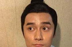 蒋劲夫七夕晒自拍照,因为轩辕剑一夜而红