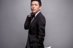 百克力的个人介绍,张杨果而的整容风波