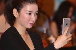 霍思燕称黄奕为怨妇女星,黄奕新男友反骂霍思燕