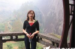 韩青老婆清秀可人,立威廉微博向老婆示爱