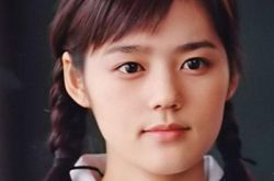 韩佳人夫妇感情甜蜜如初。,“母胎美人”韩佳人，产后少女气质依旧！