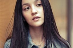 巴哈古丽结婚照,新闻发布会