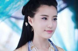 鲍天琦qq号多少,鲍天琦赵丽颖自拍