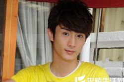 阿本的女朋友揭秘,阿本炎亚纶的情谊