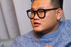 白只夺得最佳男配角奖,白只表白春夏