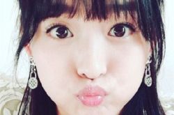 何泓姗微博晒生活照,何泓姗张歆艺什么关系