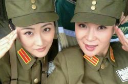 方贻萱出演深宫谍影,方贻萱有宠物狗吗