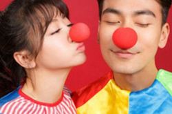 戴向宇陈紫函领证结婚,戴向宇资料简介