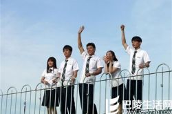 何泓姗主演匆匆那年,何泓姗简介照片