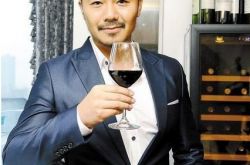 网友曝光安琥是同性恋,安琥晒出与绯闻女友的性感写真