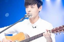 白澍家庭背景,白澍拍摄新剧超星星学园