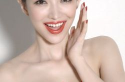 班嘉佳三围的真实数据,班嘉佳最新动态