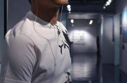 黄觉和徐静蕾的恋情,黄觉家庭介绍