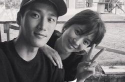 安宝贤在太阳的后裔中受关注,和河锡辰展开争夺