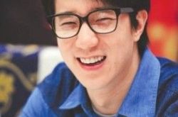 房祖名原名叫什么,成龙家庭背景