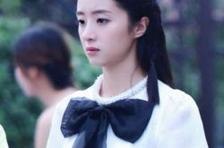 胡冰卿微博,胡冰卿晒微博照片