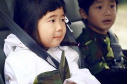 曹华恩几岁,Grace姐姐走红