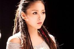 日久相处父女情深,父女情疑似升级成忘年恋